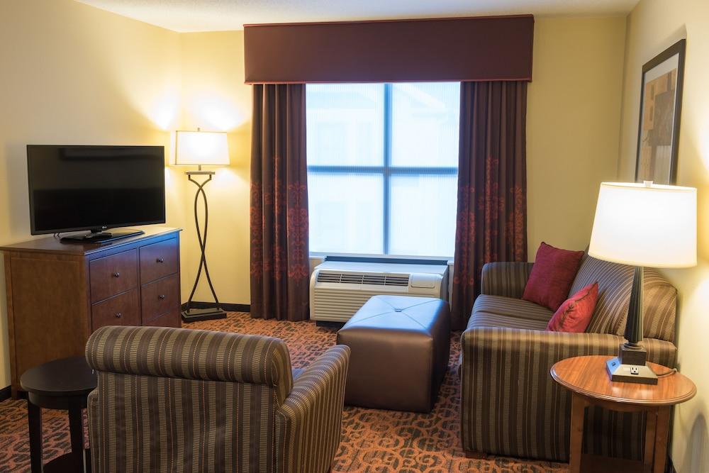 Hampton Inn & Suites Tampa-North Exteriör bild
