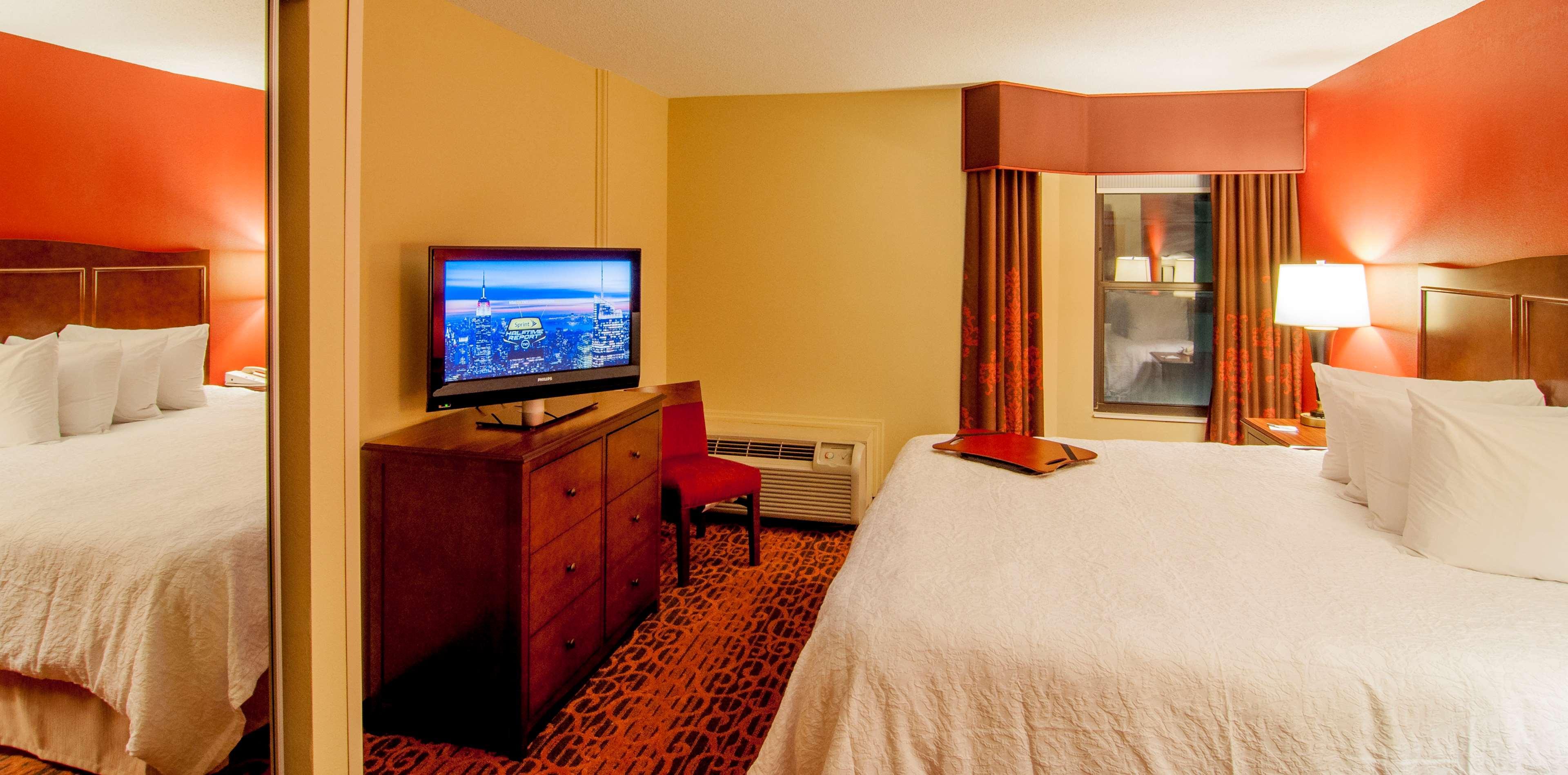 Hampton Inn & Suites Tampa-North Exteriör bild