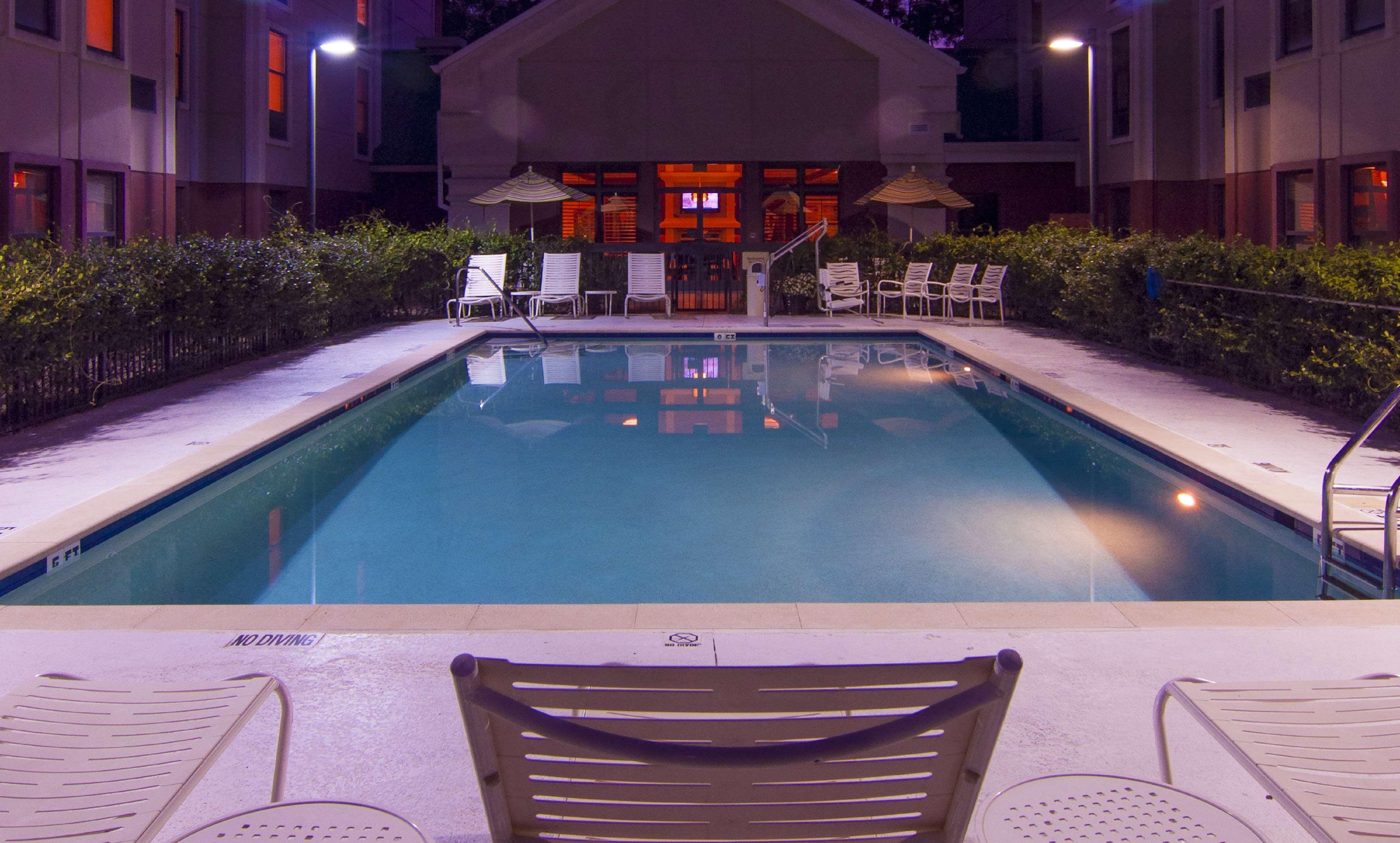 Hampton Inn & Suites Tampa-North Exteriör bild