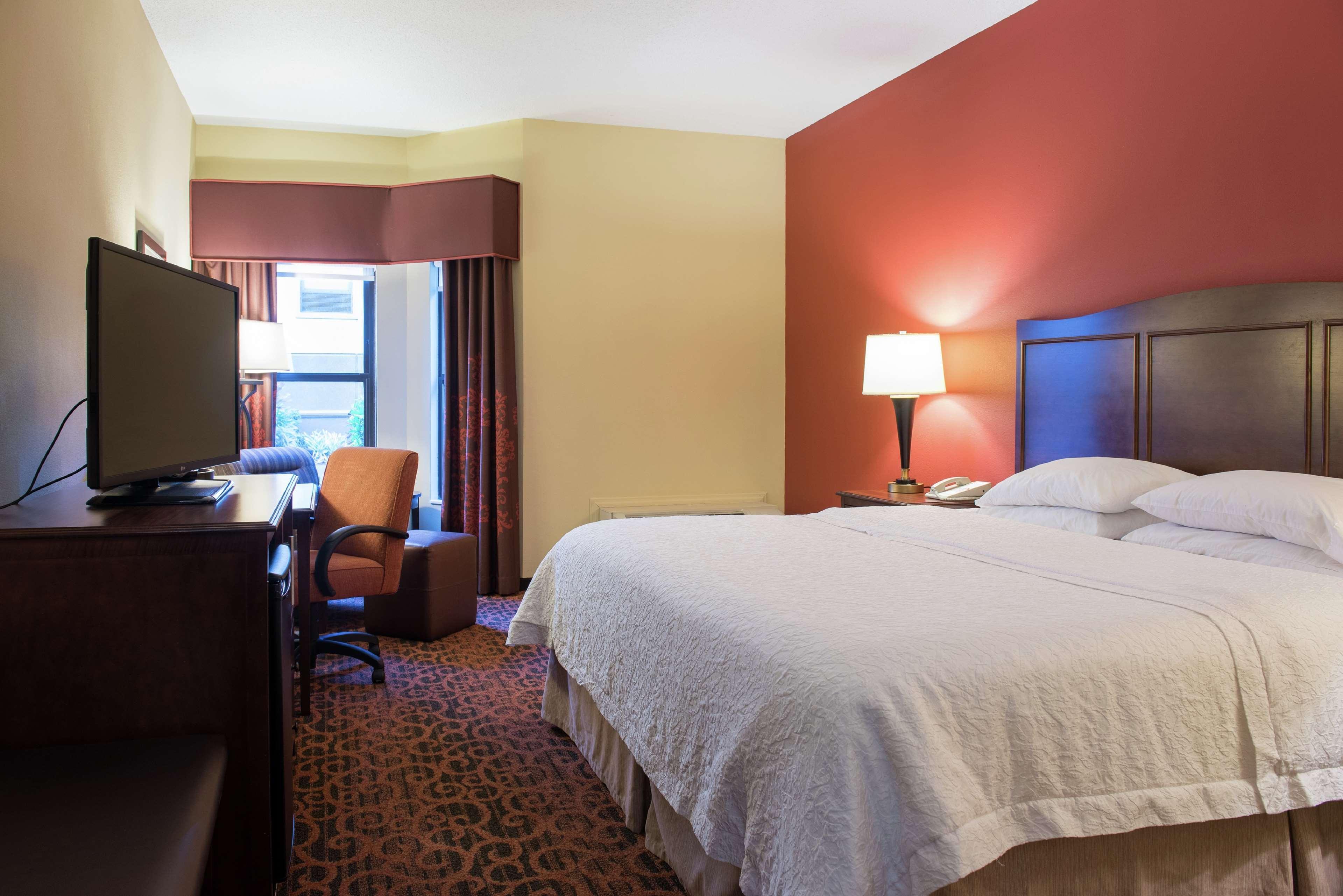 Hampton Inn & Suites Tampa-North Exteriör bild