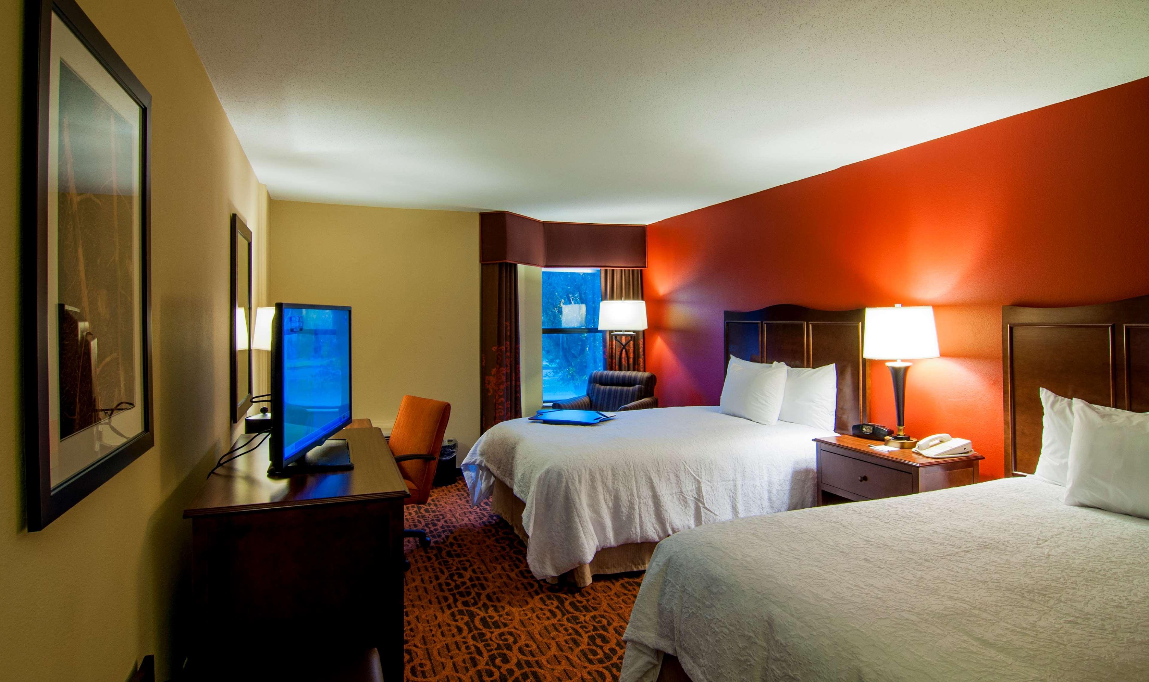 Hampton Inn & Suites Tampa-North Exteriör bild