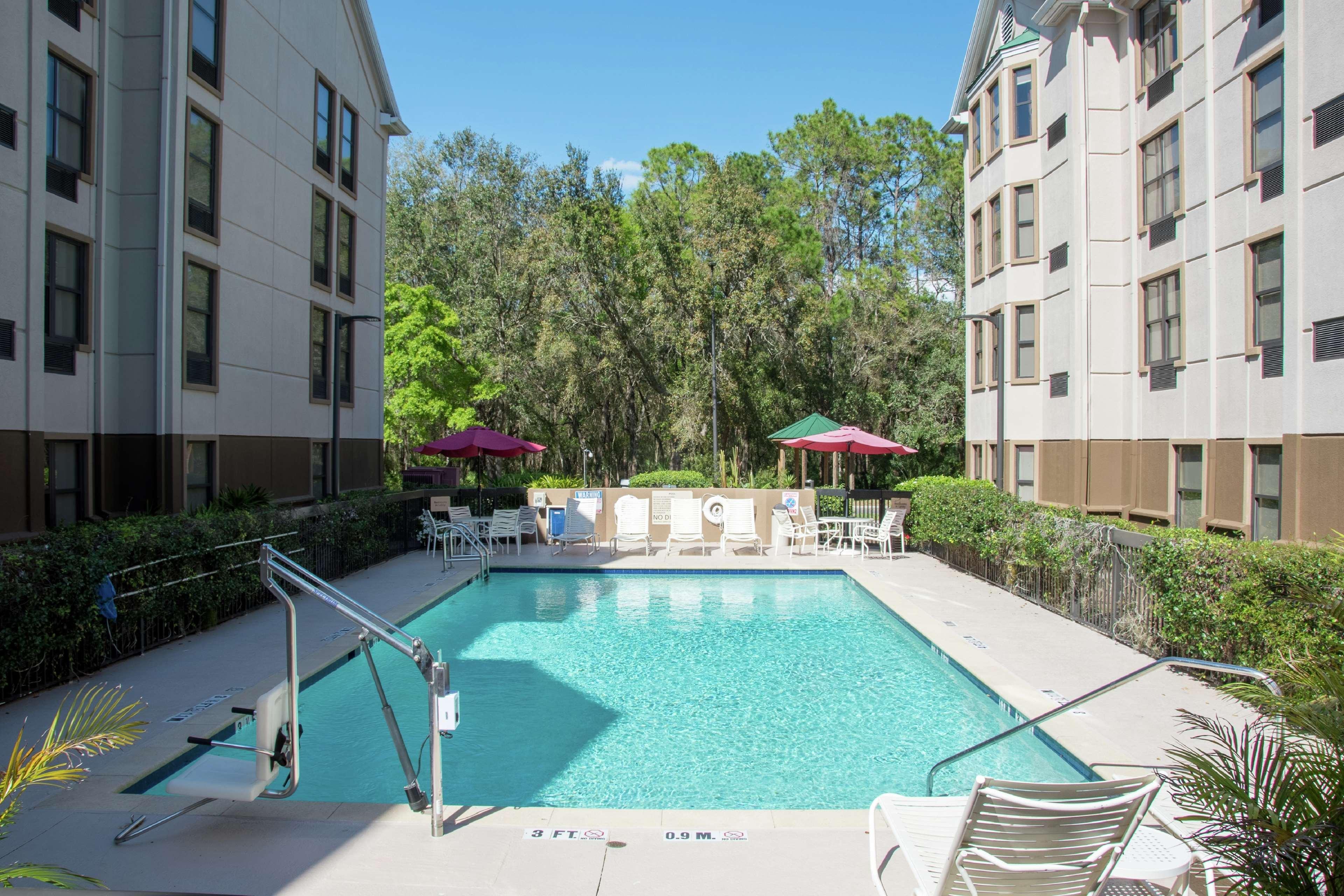 Hampton Inn & Suites Tampa-North Exteriör bild