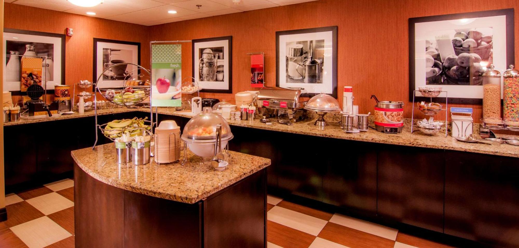 Hampton Inn & Suites Tampa-North Exteriör bild